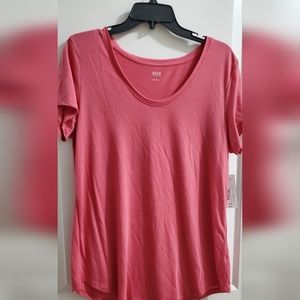NWT ladies super comfy tee